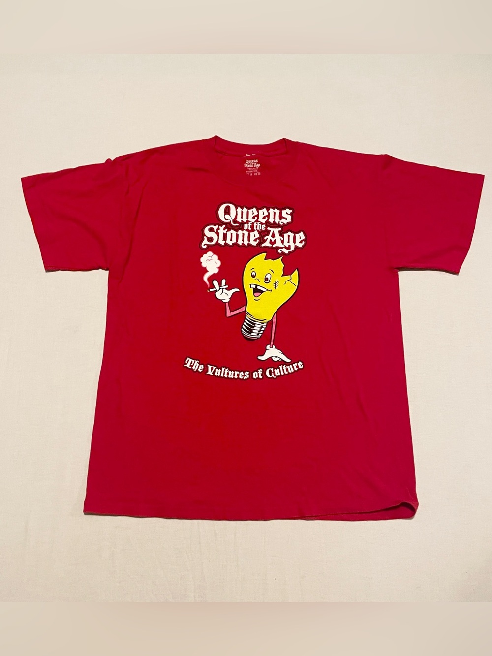 Queens of the Stone Age Era Vulgaris Bulb Band T-Shirt Size Large Red QOTSA